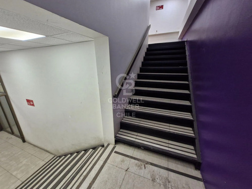 Local 1.241m2 Santiago Centro Bajó Uf 4.400