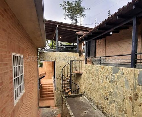 Casa En Venta El Hatillo Jose Carrillo Bm Mls #25-51