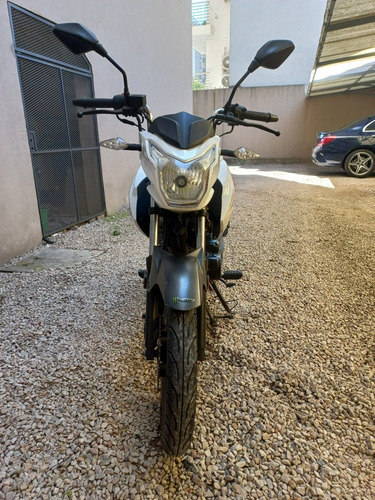 Imagen 5 de 17 de Zanella Rx 200cc Next Moto + 2 Cascos