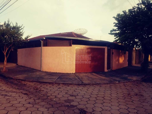 Imagem 1 de 6 de Venda De Casas / Padrão Na Cidade De Araraquara 10030
