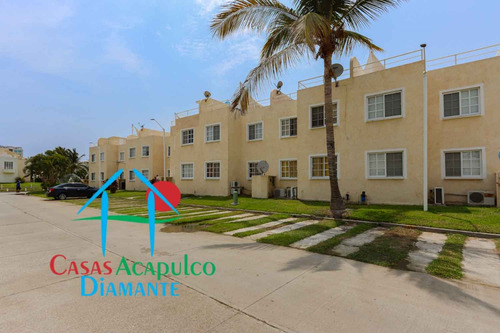 Cad Puente Del Mar Princess Ii Casa 27. Con Roof Garden Y Estancia Con Salida A Las Áreas Comunes