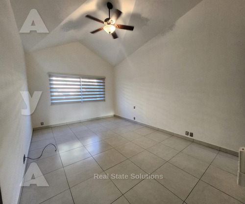 Casa En Venta, 4 Recámaras, 2 Niveles, La Vista, El Table, C