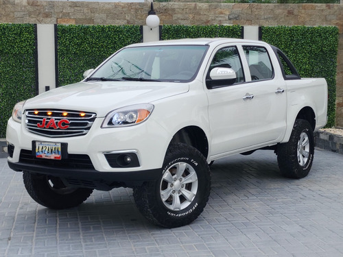 Jac T6