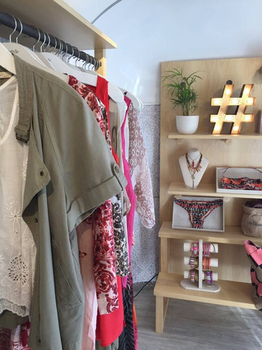 Trailer Para Showroom Tienda De Ropa Patentable