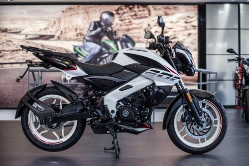 Imagen 5 de 18 de Bajaj Rouser Ns 200 Fi!