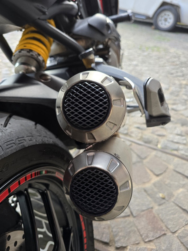 Ducati Monster 1200