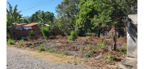 Terreno 25 X 50m ,bairro Socopo . Possui Documento