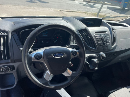 Ford Transit 2.2 Furgon Mediano 350m