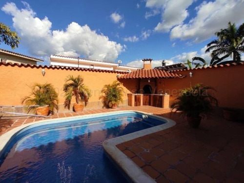 Imagen 1 de 30 de Casa En Venta En El Pedregal Barquisimeto, Piscina, Sauna, Jacuzzi Y Un Gran Vestier, Cod 22-4779, Inf 04245943684, J20