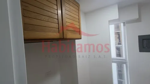 Oficina En Arriendo En Medellín - El Poblado Cod 68414