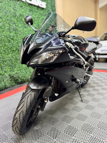 Yamaha R6