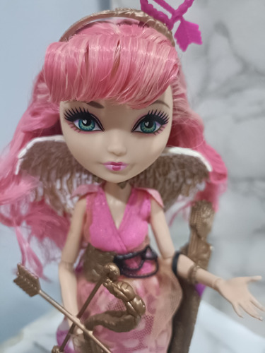 Ever After High Cupido , Sin Anillo, Usado, Sin Caja (Usado)