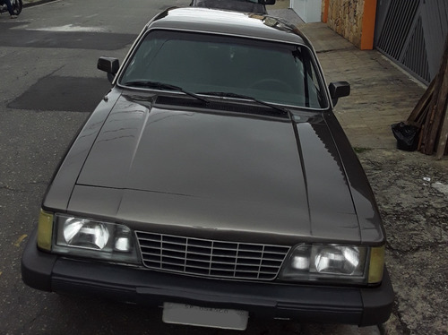 Imagem 14 de 15 de Chevrolet Opala Diplomata Se 4.1 / 1990