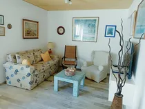 Comprar Precioso Apto Para 8 Personas Ubicado En El Corazón De La Península, En La Calle 20, Fashion Road De Punta Del Este, A Pocos Metros Del Puerto, Playas, Centros Gastronómicos Y Comerciales. 