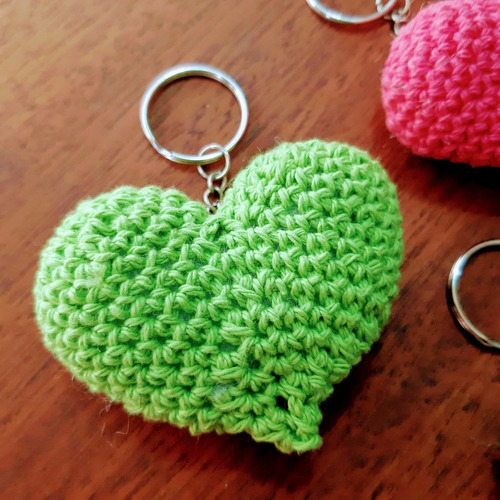 Imagen 2 de 5 de Llavero Corazon Crochet Bautismos Comuniones Baby Shower X40