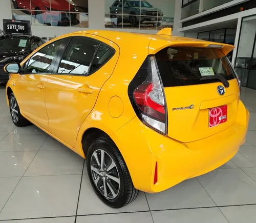Toyota Prius 2021