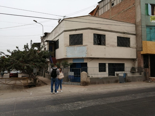 Vendo Casa Para Negocio De 2 Pisos En Esquina En Plena Avenida Ubicada En La Av. Central 1192 Villa El Salvador (sector 2, Grupo 6, Manzana O, Lote 17)