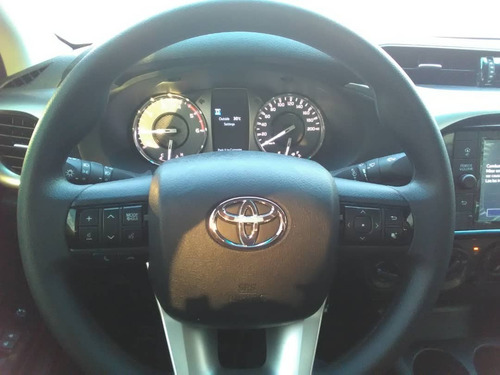 Imagen 7 de 14 de Toyota Hilux