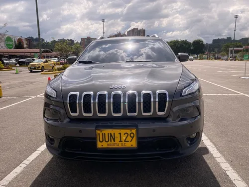 Jeep Cherokee 3.2 Longitude