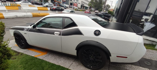 Imagen 4 de 15 de Dodge Challenger Scat Pack 2018