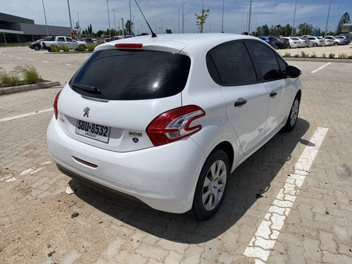Peugeot 208 Access 1.0 2014