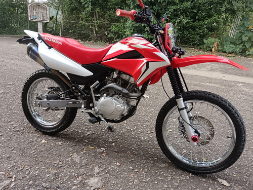 Moto Honda Xr 150.modelo 2024,modificada,