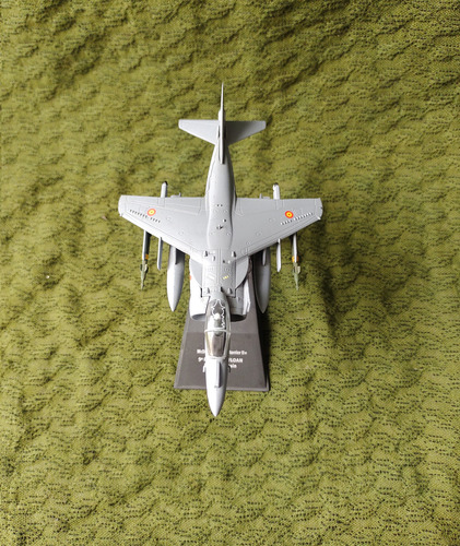 Avión Diecast Av-8b Harrier Ii Armada Española Salvat 1:100 Gris (Usado)