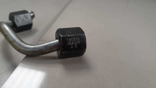 Imagem 3 de 4 de Cano Do Bico Injetor Vw Amarok 3.0 V6 2018 Original
