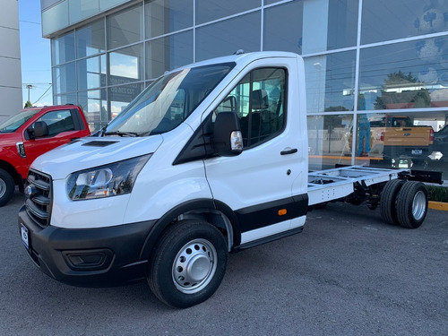 Imagen 4 de 12 de Ford Transit Chasis Cab 470l Rwd 2.2l Puma