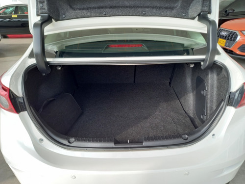 Mazda 3 Touring At