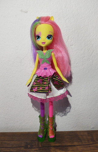 Figura De Fluttershy Equestria Girls Rainbow Rocks 