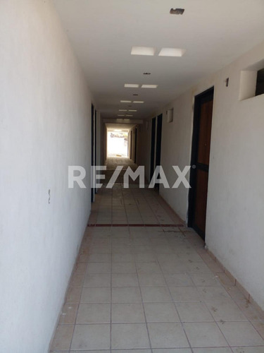Imagen 11 de 20 de Hotel Restaurante Alberca Terreno En Renta Huimilpan El Vegil Crr220624-ha - (2)