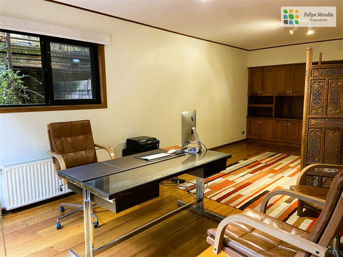 Casa En Arriendo De 6 Dorm. En Las Condes