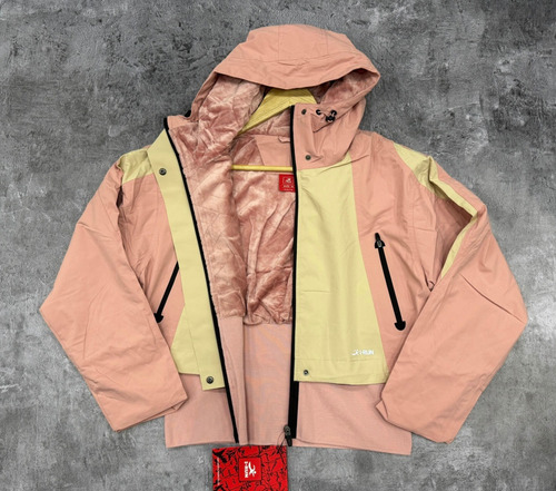 Campera Mujer Impermeable Rompeviento Con Piel Irun