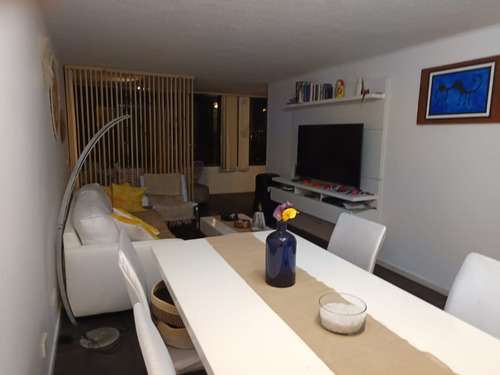 Departamento 3d2b, Piso 22 Con 2 Estacionamientos Y 1 Bodega