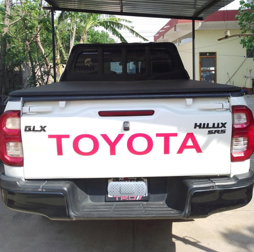 Imagen 10 de 11 de Toyota Hillux Srv Glx