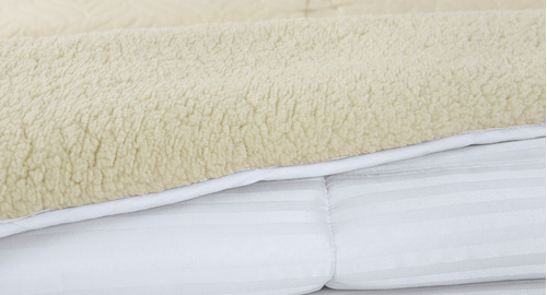 Imagen 3 de 6 de Acolchado Edredon Agnus Queen Size Con 2 Fundas De Almohada