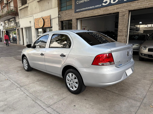 Volkswagen Voyage 1.6 Comfortline 101cv