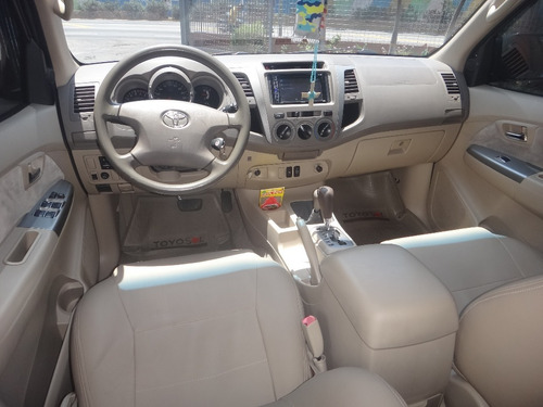 Imagen 8 de 12 de Toyota Fortuner Tailandesa Automtica 4x4