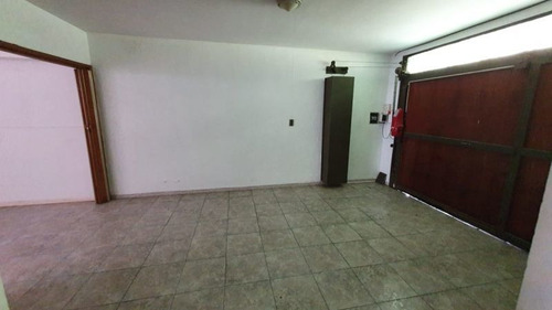 Imagen 2 de 18 de Dúplex En Venta De 2 Dormitorios C/ Cochera En San Justo