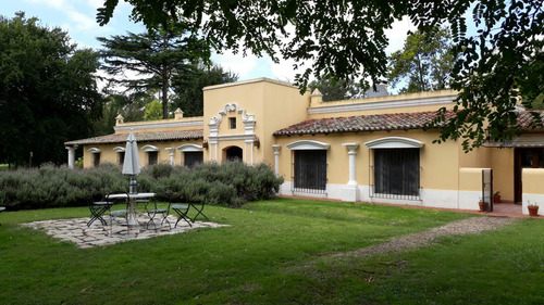 Estancia Los Aromos - Coronel Vidal, Buenos Aires