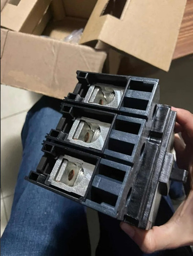 Interruptor Square D Jdl36225 3p 225a Nuevo En Caja