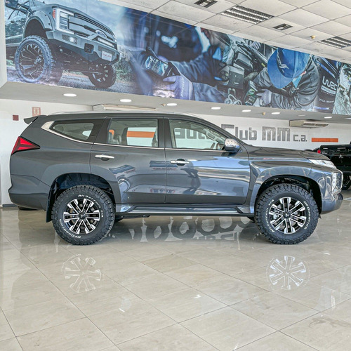 Imagen 4 de 12 de Mitsubishi Montero Sport