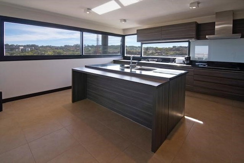 Imagen 14 de 26 de Departamento En Venta Ubicado En Punta Del Este, Punta Del Este / Maldonado