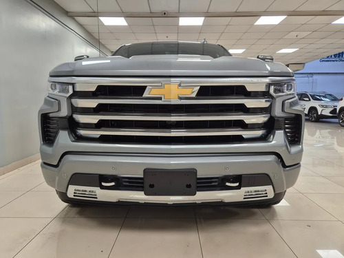 Chevrolet Silverado 5.3 V8 High Country
