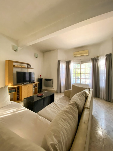 Imagen 2 de 14 de Casa En Venta En Remedios De Escalada Oeste