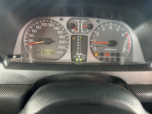 Mitsubishi Pajero TR4 2.0 4X4 16V 140CV FLEX 4P AUTOMÁTICO