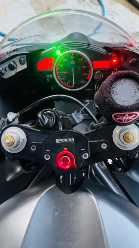 Yamaha R6