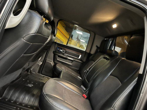 Imagen 8 de 15 de Chrysler Ram 1500 2016 Laramie 5.7 Dc 4x2