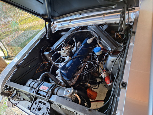 Ford Falcon 1975 Deluxe 221